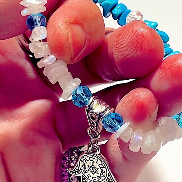 ➡️BOGO!!⬅️ Rainbow Moonstone, Blue Howlite, Swarovski Crystal & Charm Bracelet - Picture 15 of 16